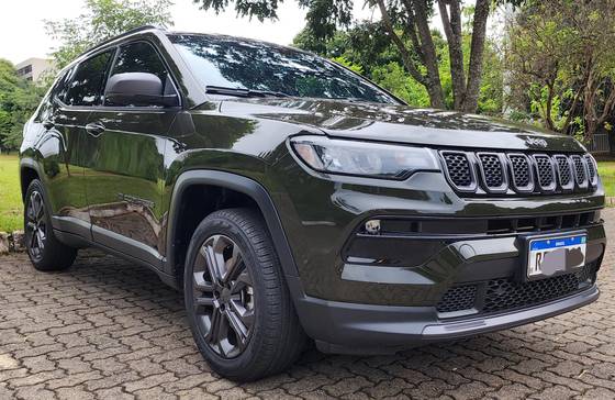 JEEP COMPASS 1.3 T270 TURBO FLEX LONGITUDE AT6